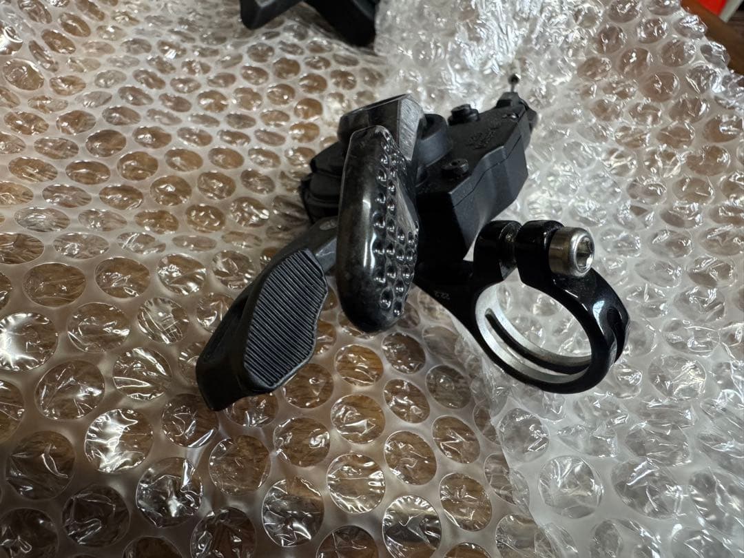 SHIMANO 11速シフター SL-RS700