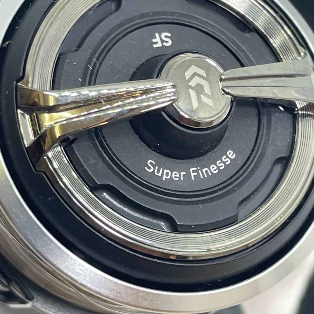 【未使用カスタム】ダイワ DAIWA 24ルビアス ST SF2000SS-P