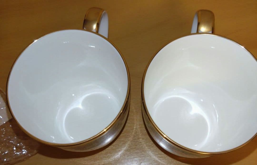 ノリタケ　Noritake 　ボーンチャイナ　ペアカップ