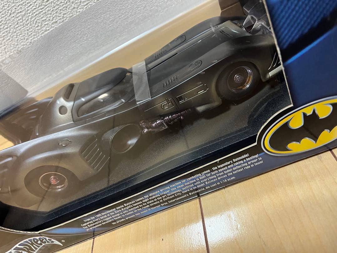 Hot Wheels Batmobile 1:18 限定版　バットモービル