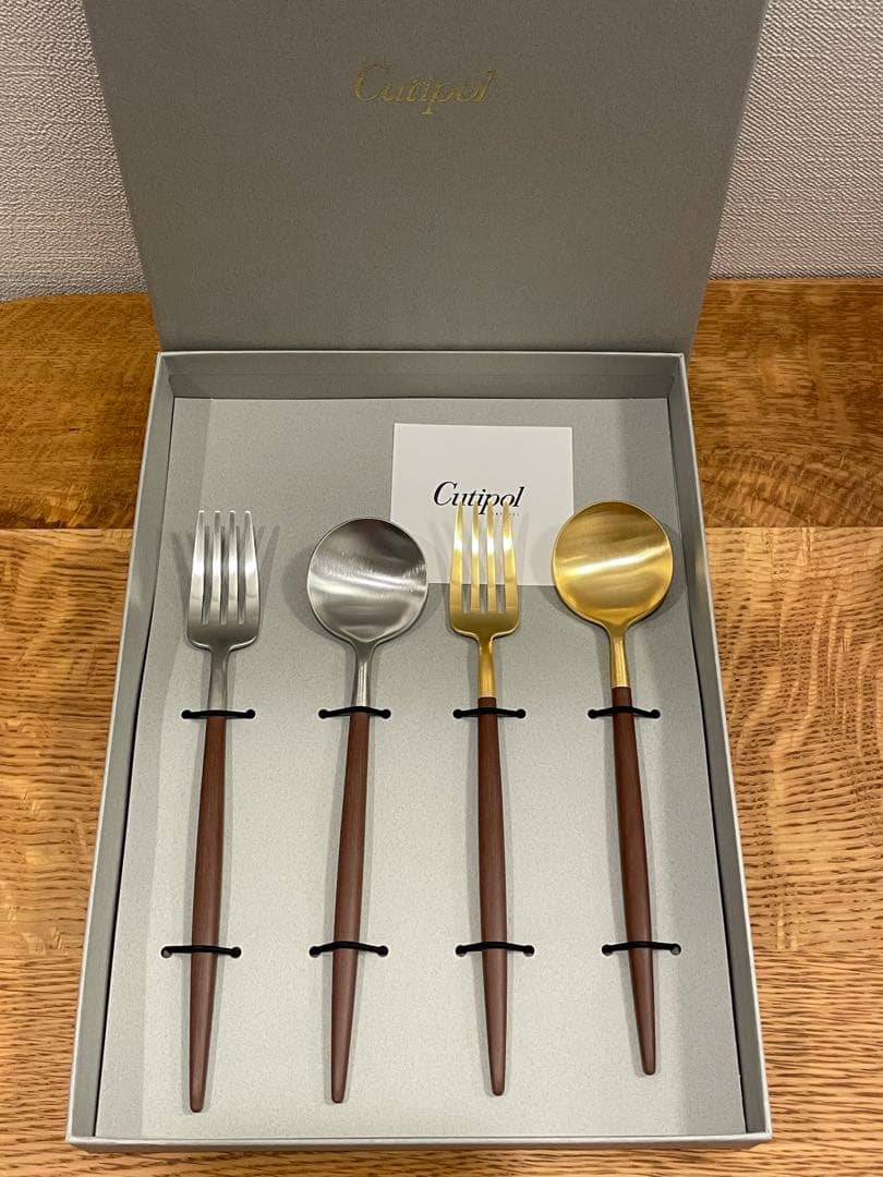 【新品未使用】Cutipol ゴア デザート4本セット（ブラウン）