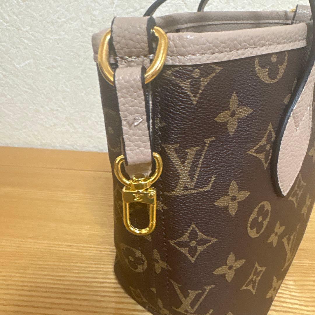 CAFELouis Vuitton ショルダーバッグノベルティ