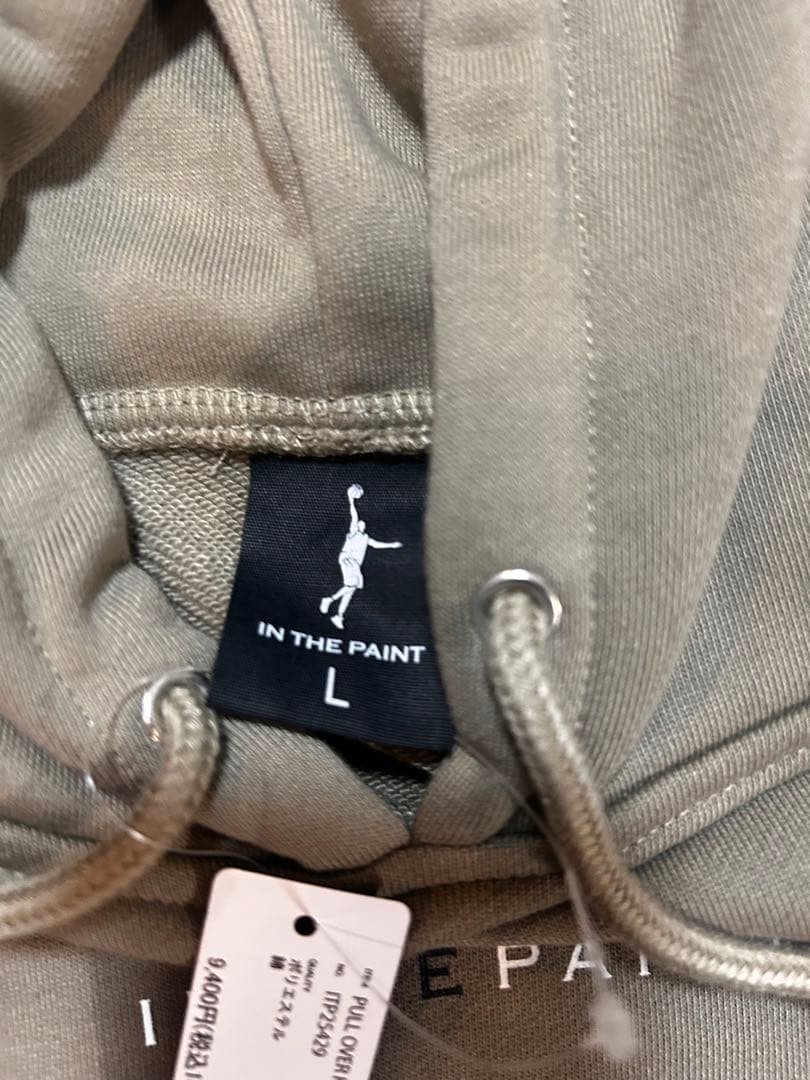 IN THE PAINT フード付きスウェット L ベージュ