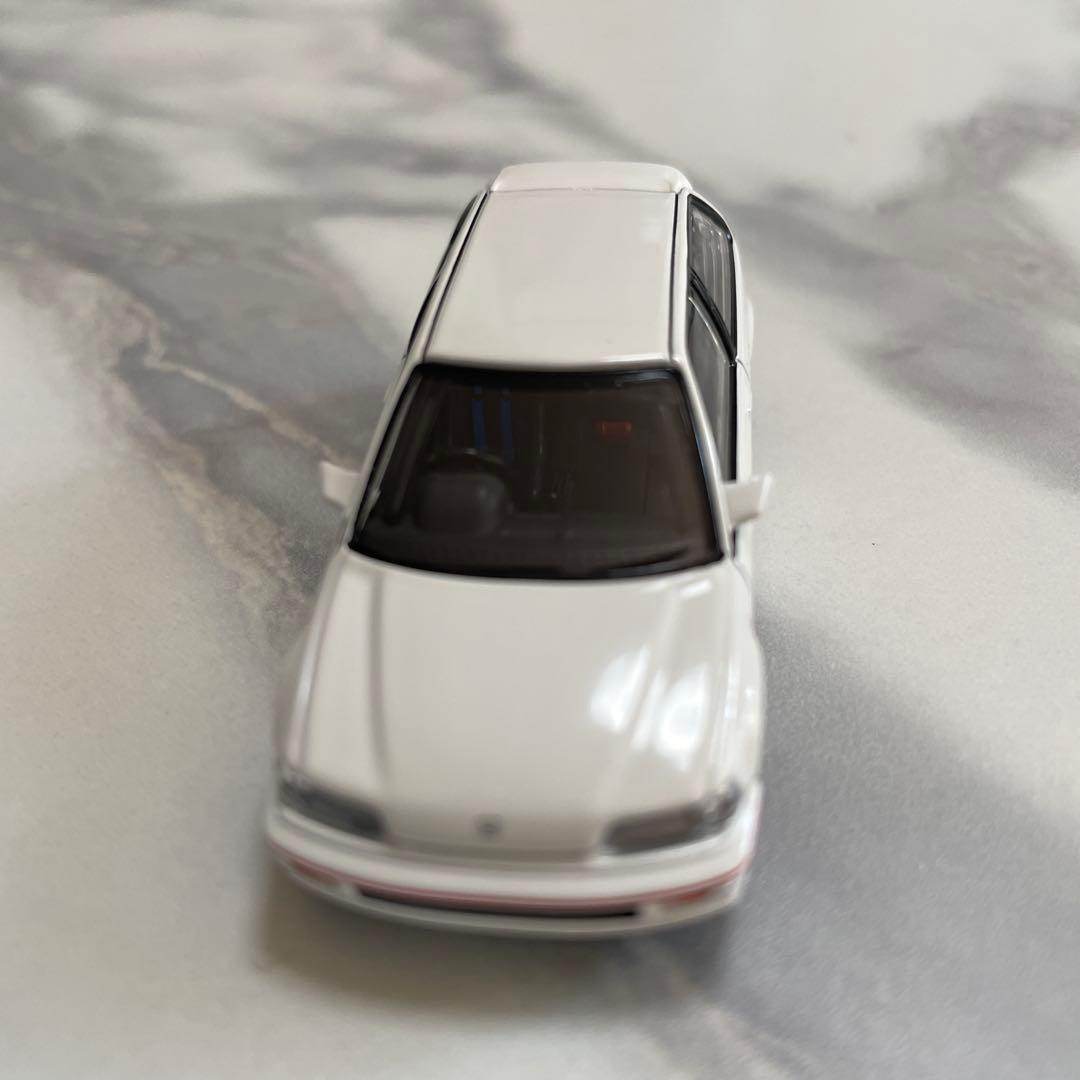 トミカリミテッドヴィンテージネオ　ホンダシビックSiR II EF9白　香港限定