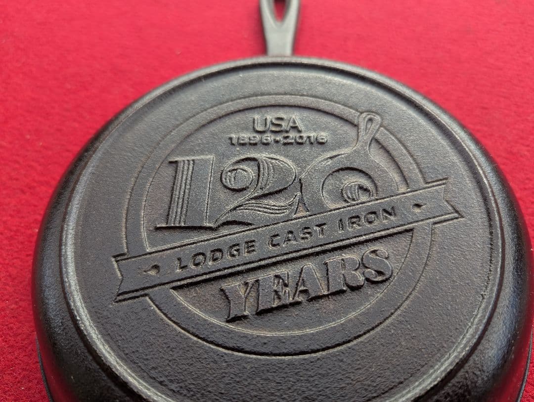 ■PREMIUM出品■LODGE創立120周年記念 限定スキレット