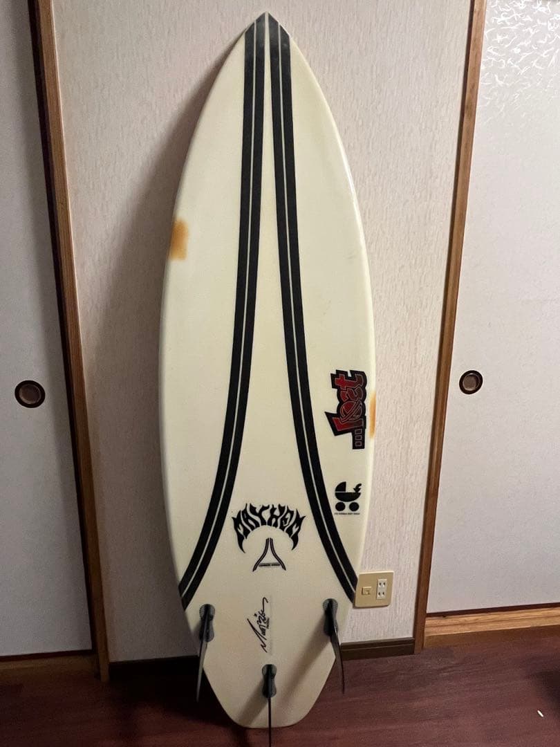 ショートボード 5'9\" x 22\" x 2.75\"