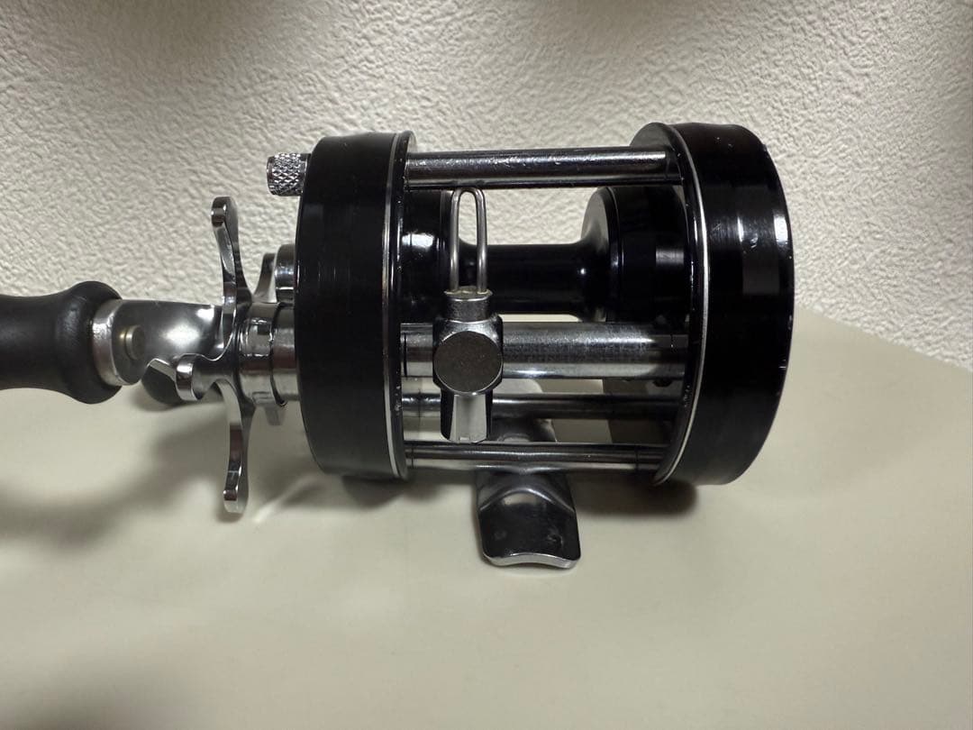ABU2500C ブラックスペシャル　黒Ambassadeur ビンテージリール