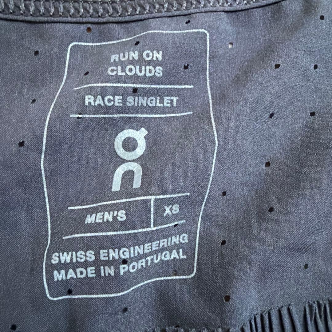 On Race Singlet メンズ XS ダークグレー