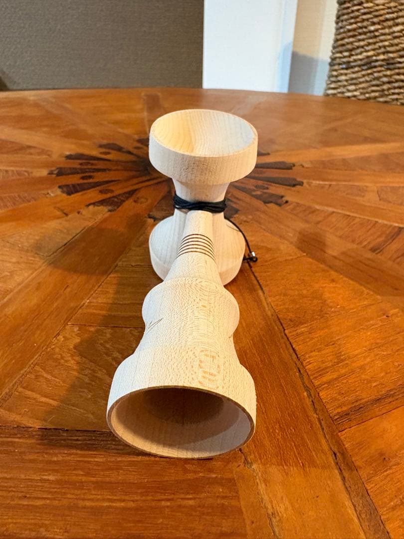 Lotus Kendamas とGHOST TOWN けん玉
