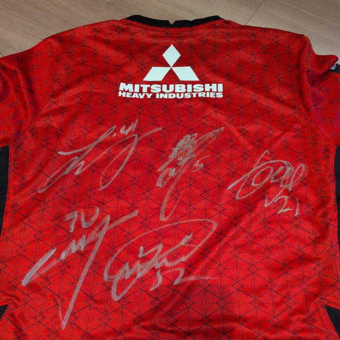 【新品】ナイキ 浦和レッズオーセンティックユニフォーム　L 選手サイン入り