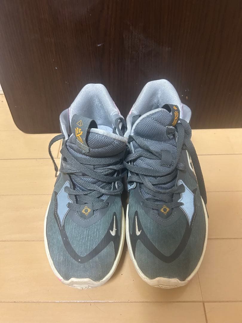 シューズ(男性用) Nike KYRIELOW5