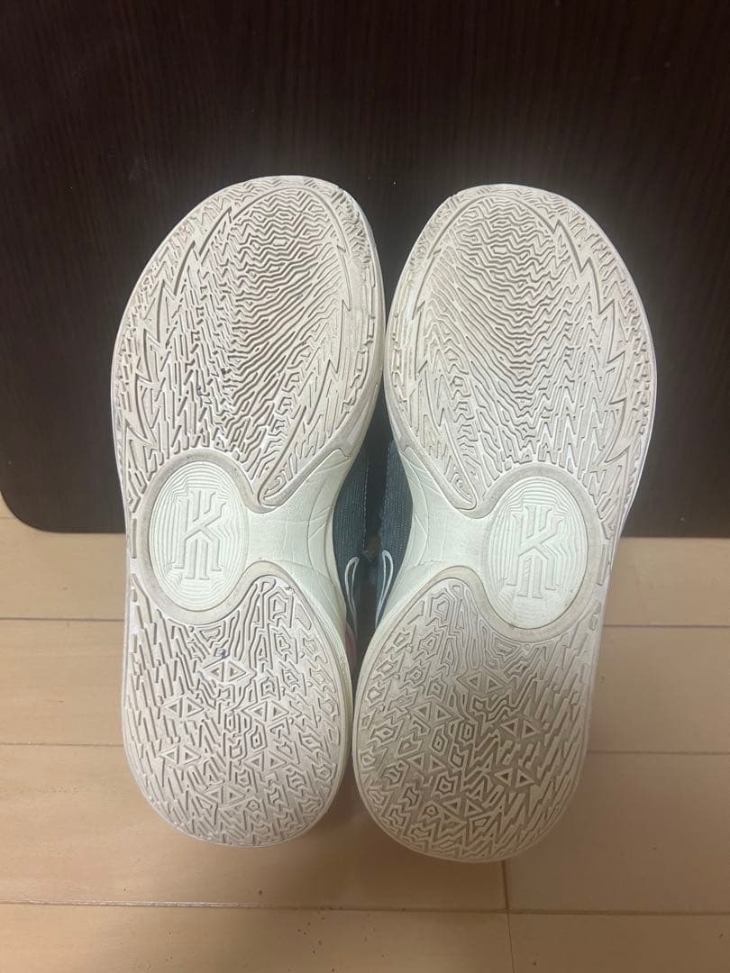 シューズ(男性用) Nike KYRIELOW5