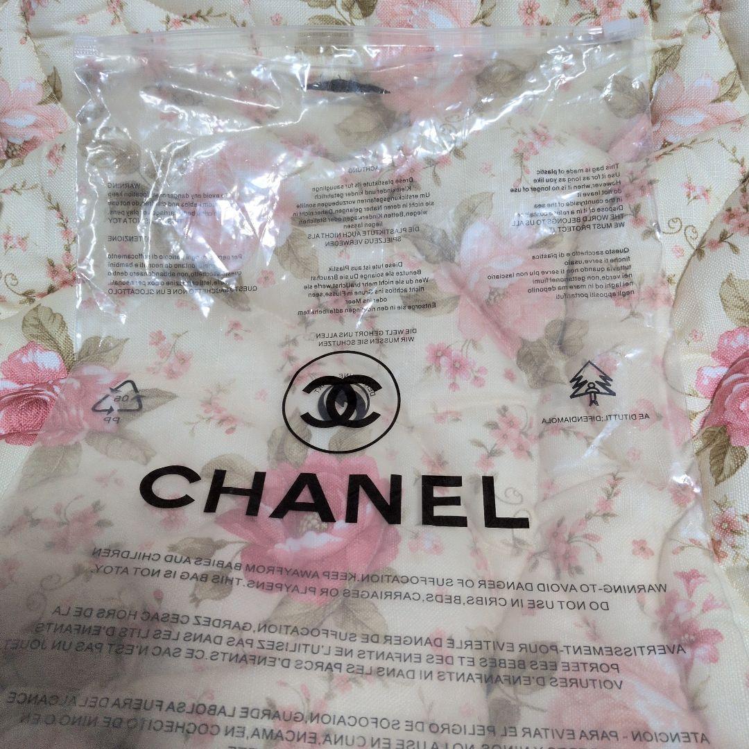 CHANEL キルティングノベルティバッグ