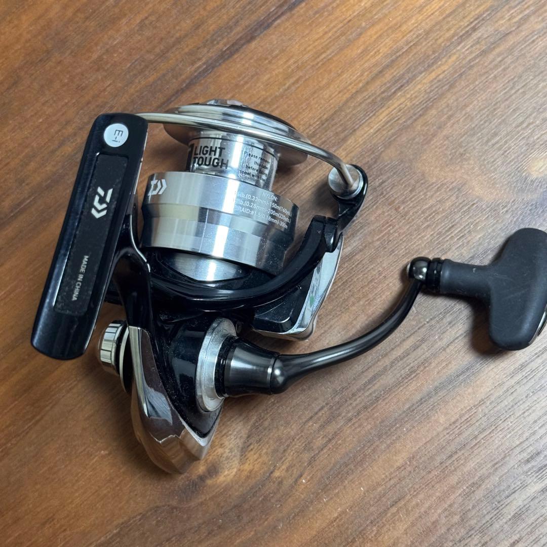 DAIWA 19LEXA LT3000D-CXH　ダイワ　レグザ　本体