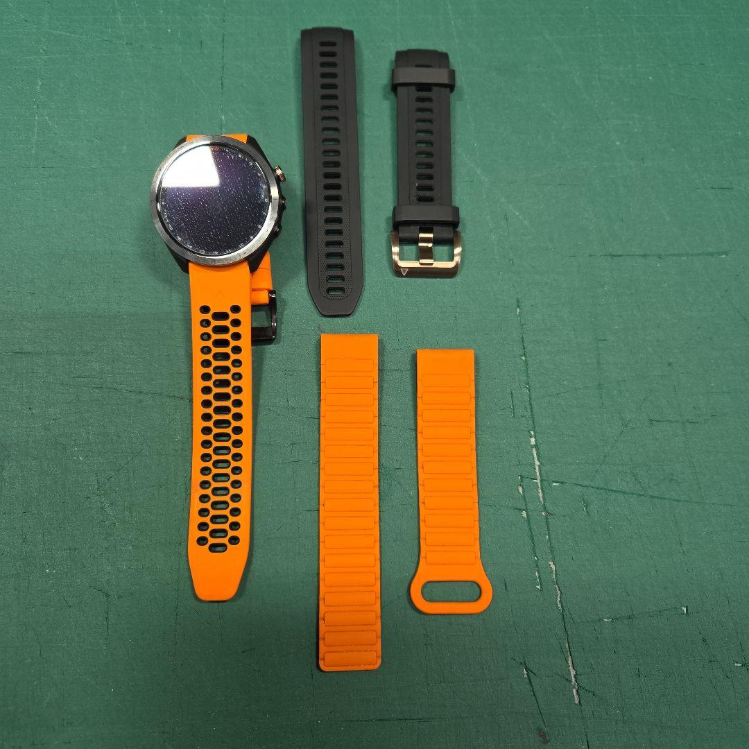Garmin Approach S70 GPSナビ 本体と充電スタンド