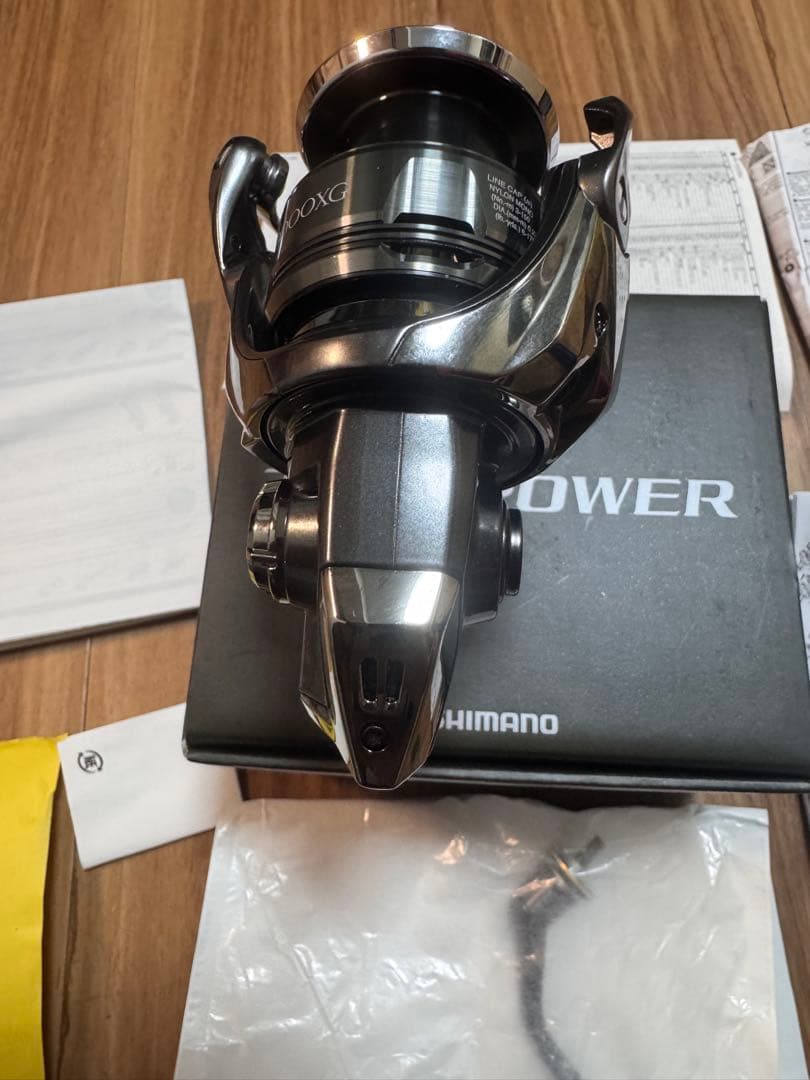 リール SHIMANO 22TWIN POWER C3000XG
