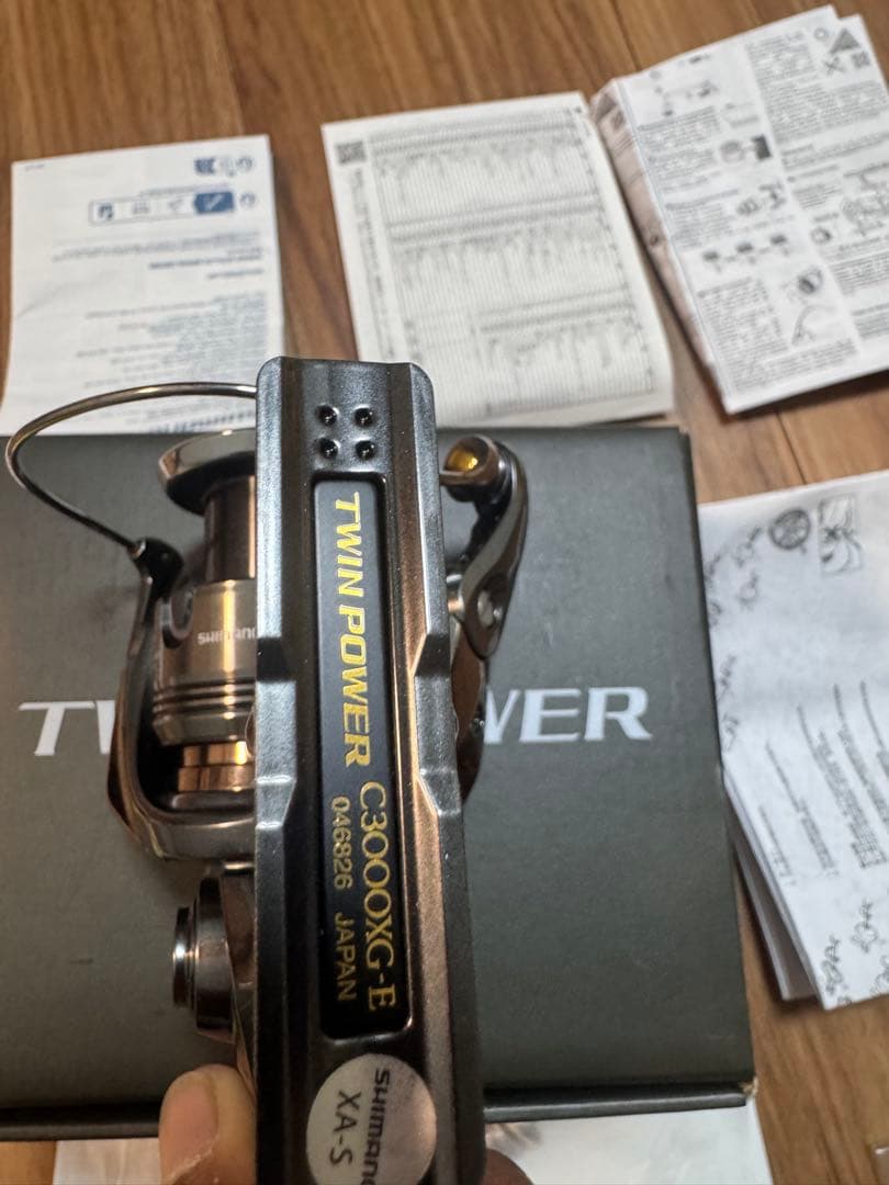 リール SHIMANO 22TWIN POWER C3000XG