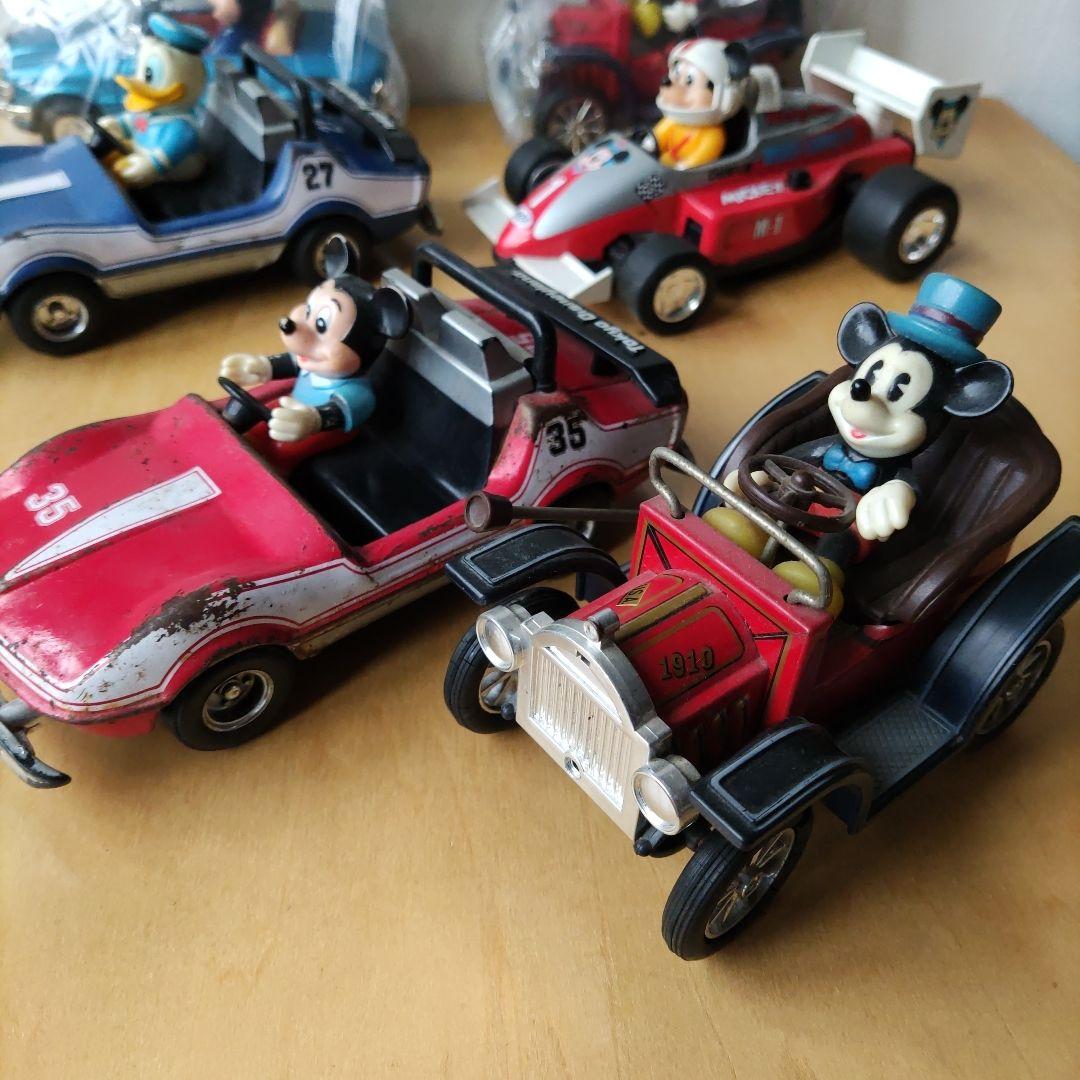 貴重なディズニーキャラクター ミニカー ６台セット　ブリキ製　値下げ！！