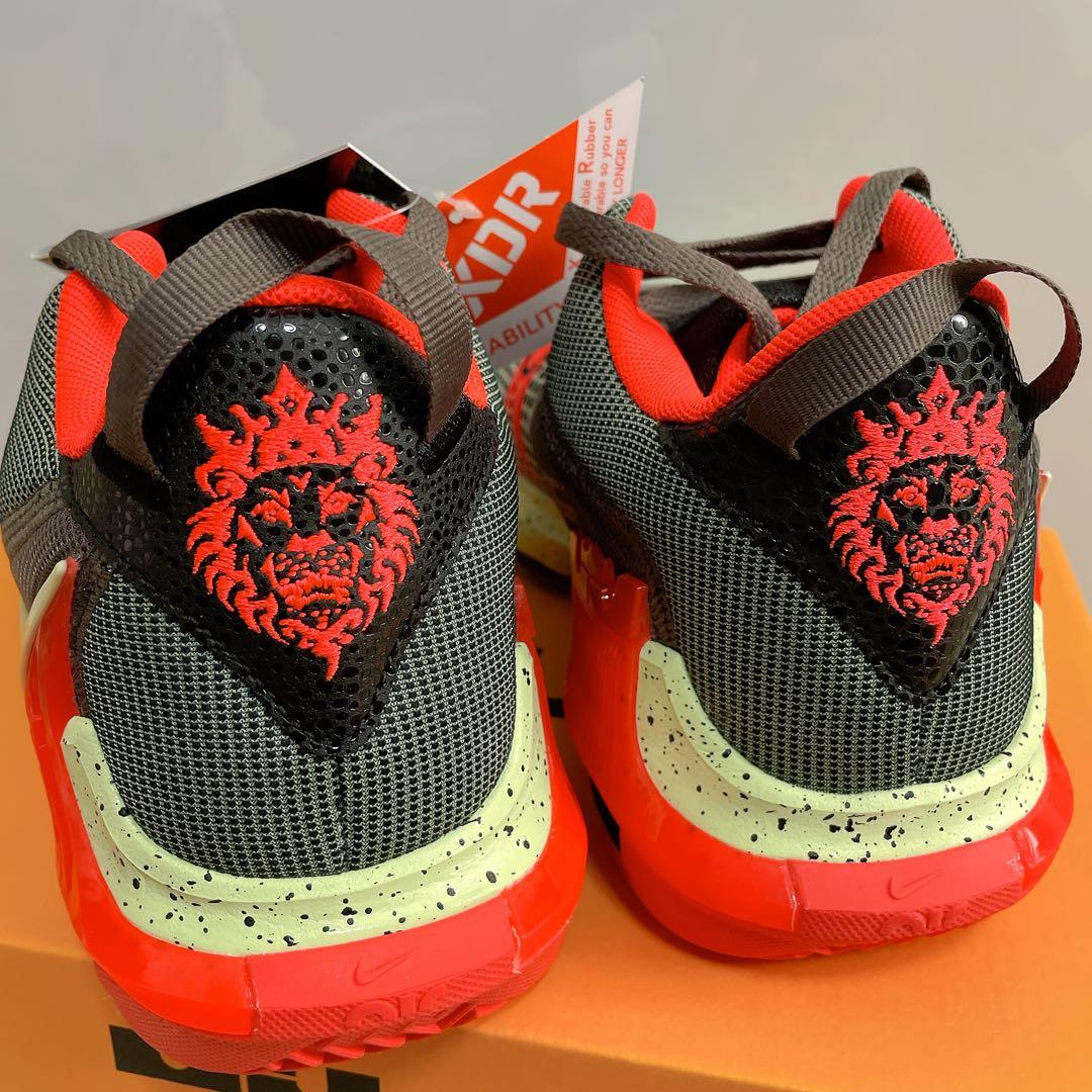新品NIKEレブロン ウィットネス 7メンズスニーカー25.5cm