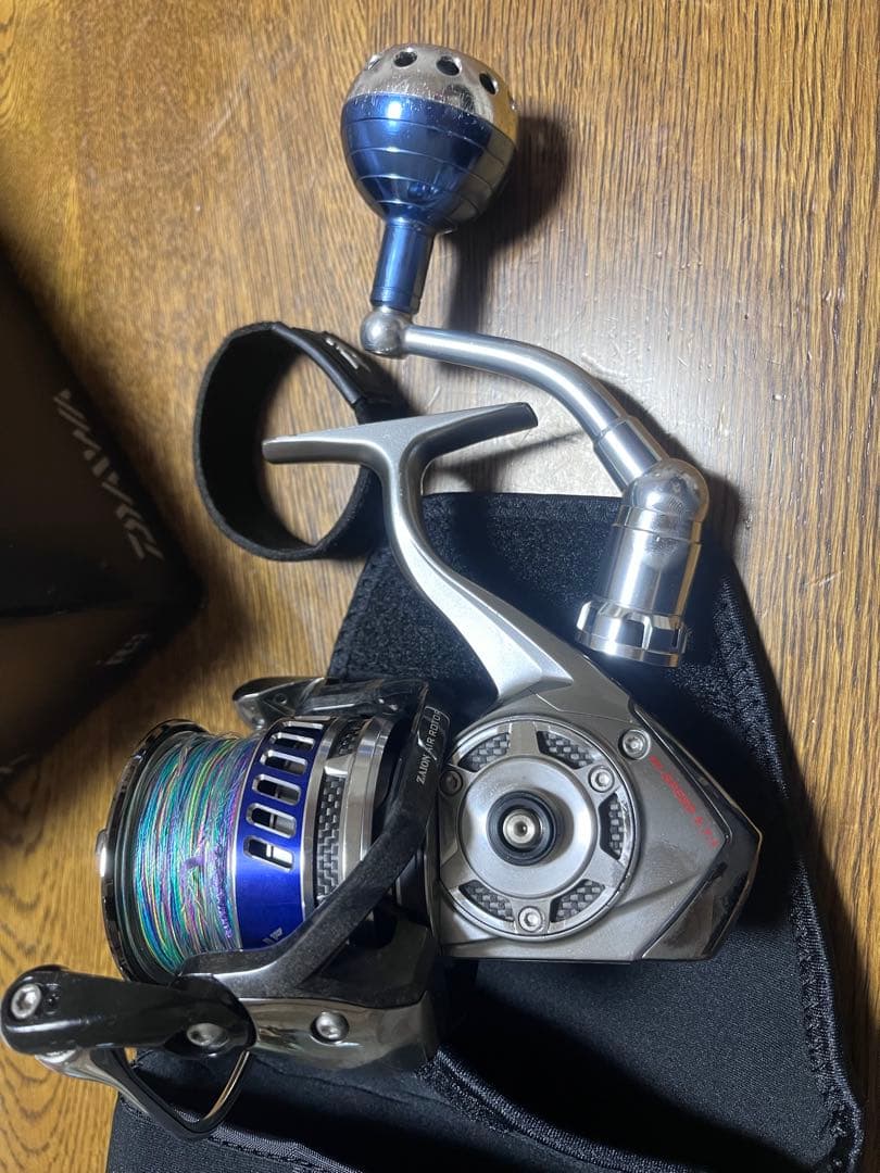 Daiwa 10ソルティガ　4500h PE3号付き　最終値下げ‼️