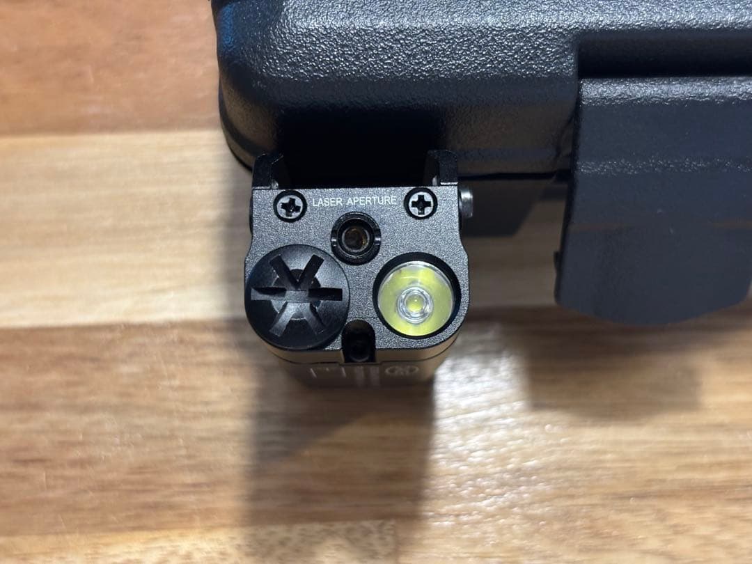 シュアファイア　XC2 レーザーポイント　レプリカ　surefire ライト
