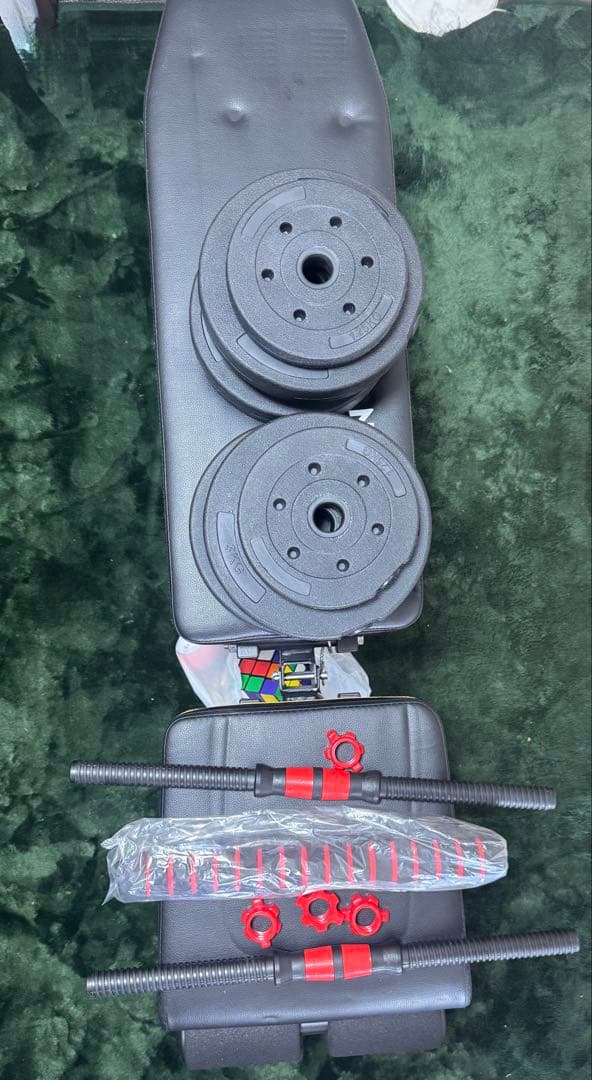 トレーニングベンチとダンベルセット