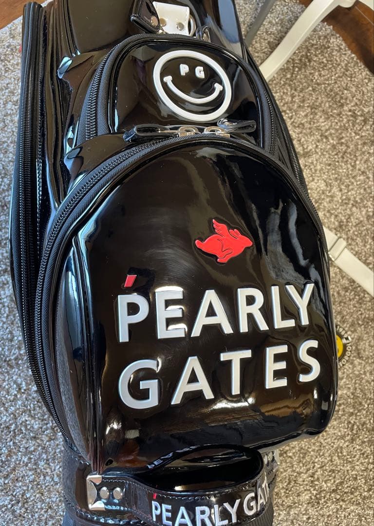 PEARLY GATES （限定カラー） エナメルキャディバッグ（ブラック）