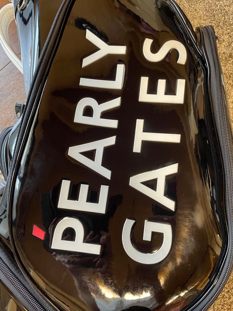 PEARLY GATES （限定カラー） エナメルキャディバッグ（ブラック）