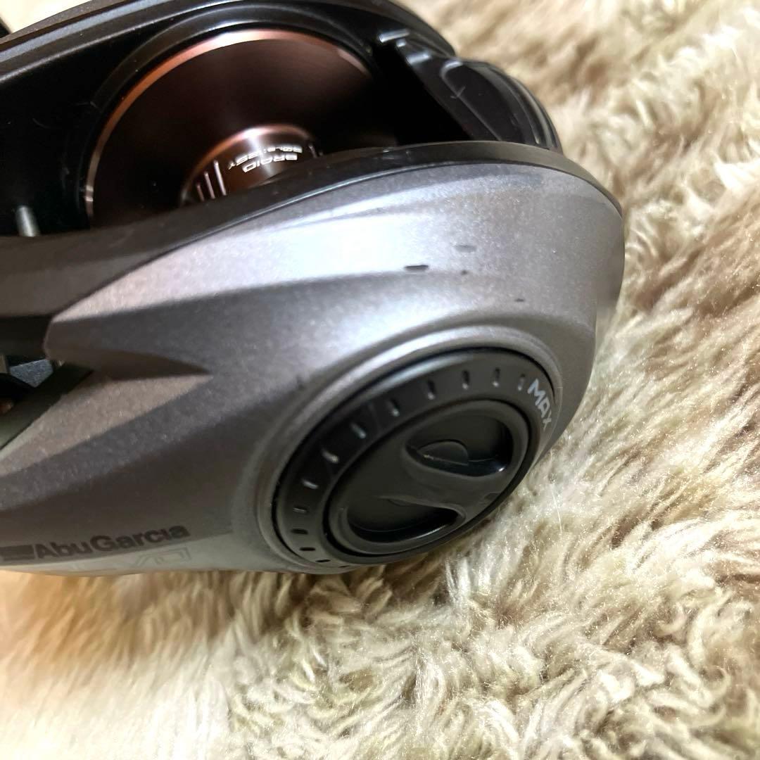 アブガルシアRevo5 SX 7.3:1 ハイギア右巻き