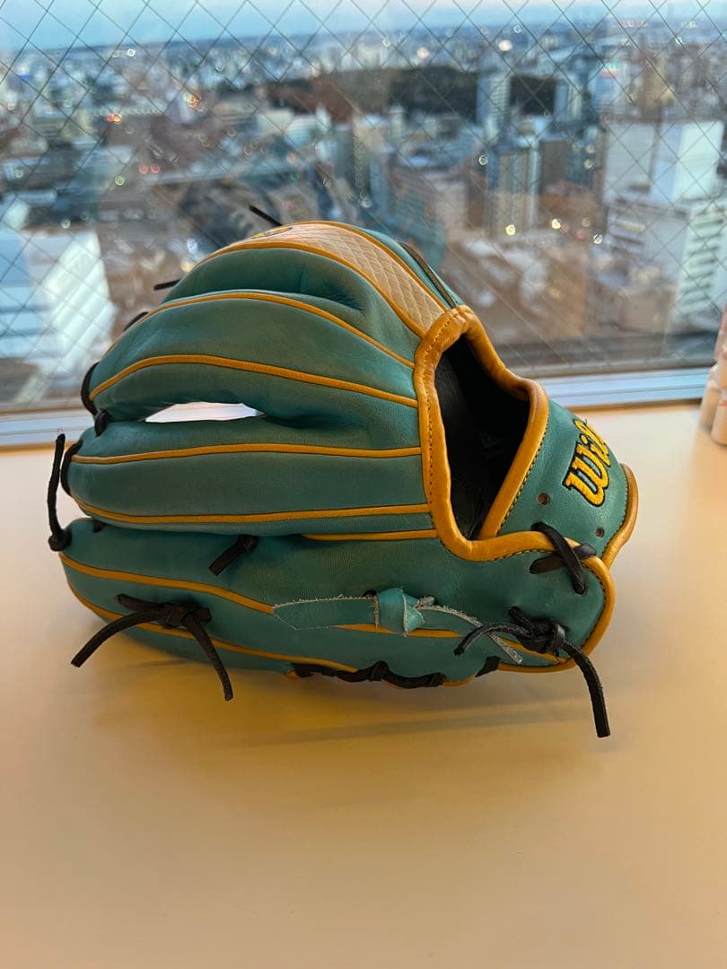 Wilson A2000 青/黄色 硬式グローブ　日本未発売