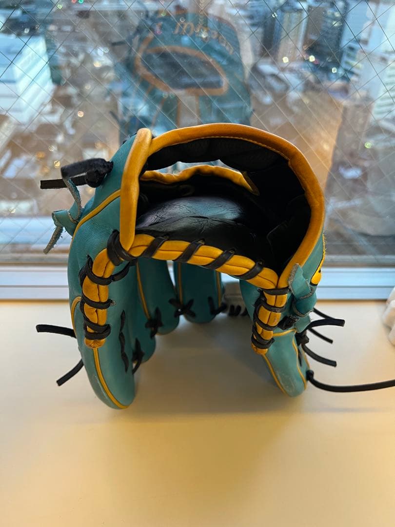 Wilson A2000 青/黄色 硬式グローブ　日本未発売