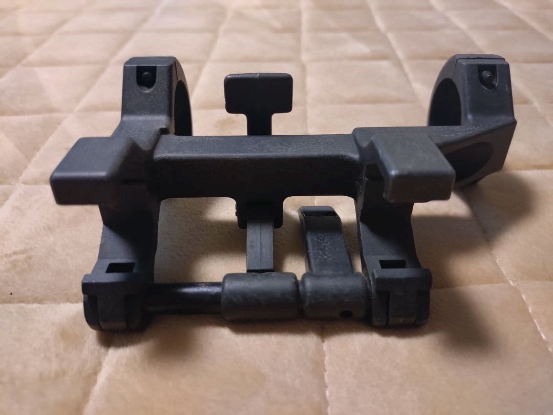MGC製とマルイ製 G3MP5用クロウマウントセットスコープマウント？ 廃盤品