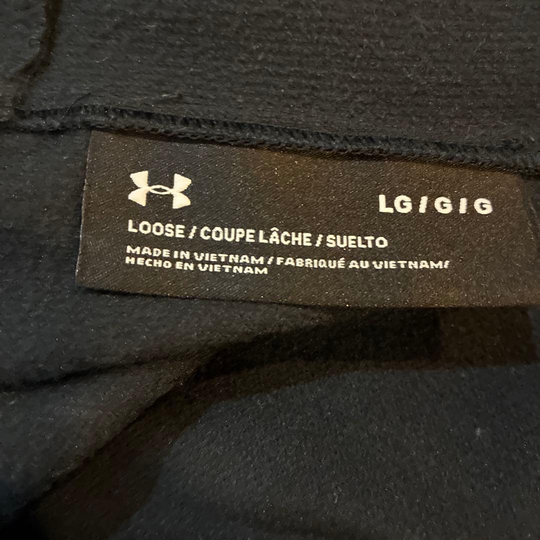 Under Armour フルジップフーディとトレーニングパンツセット