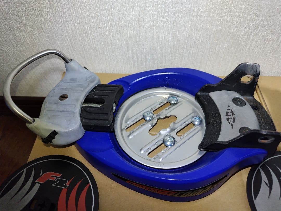 F2 CHALLENGE COMP INTEC アルペンボード ビンディング