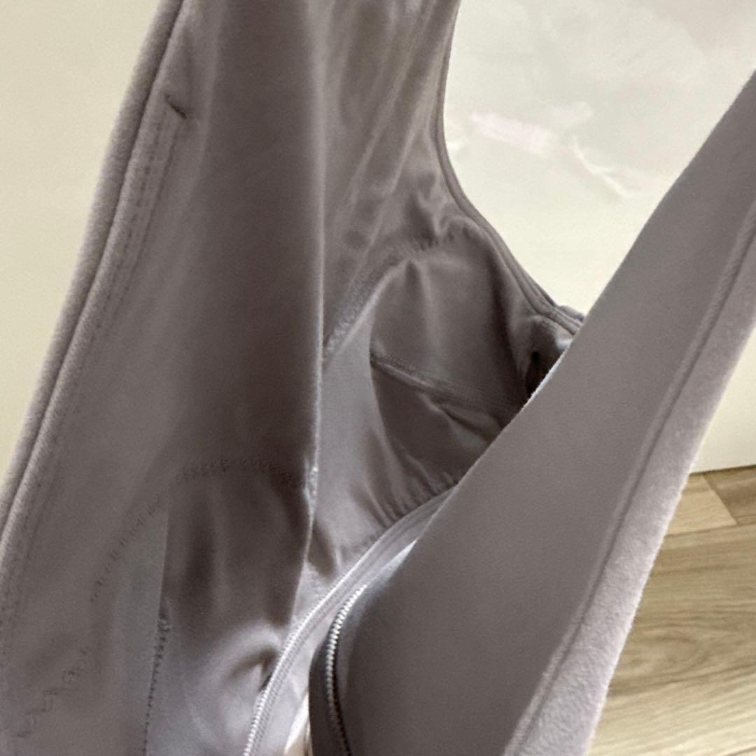 ルルレモンlululemon ヨガウェア　ブラつきトップ