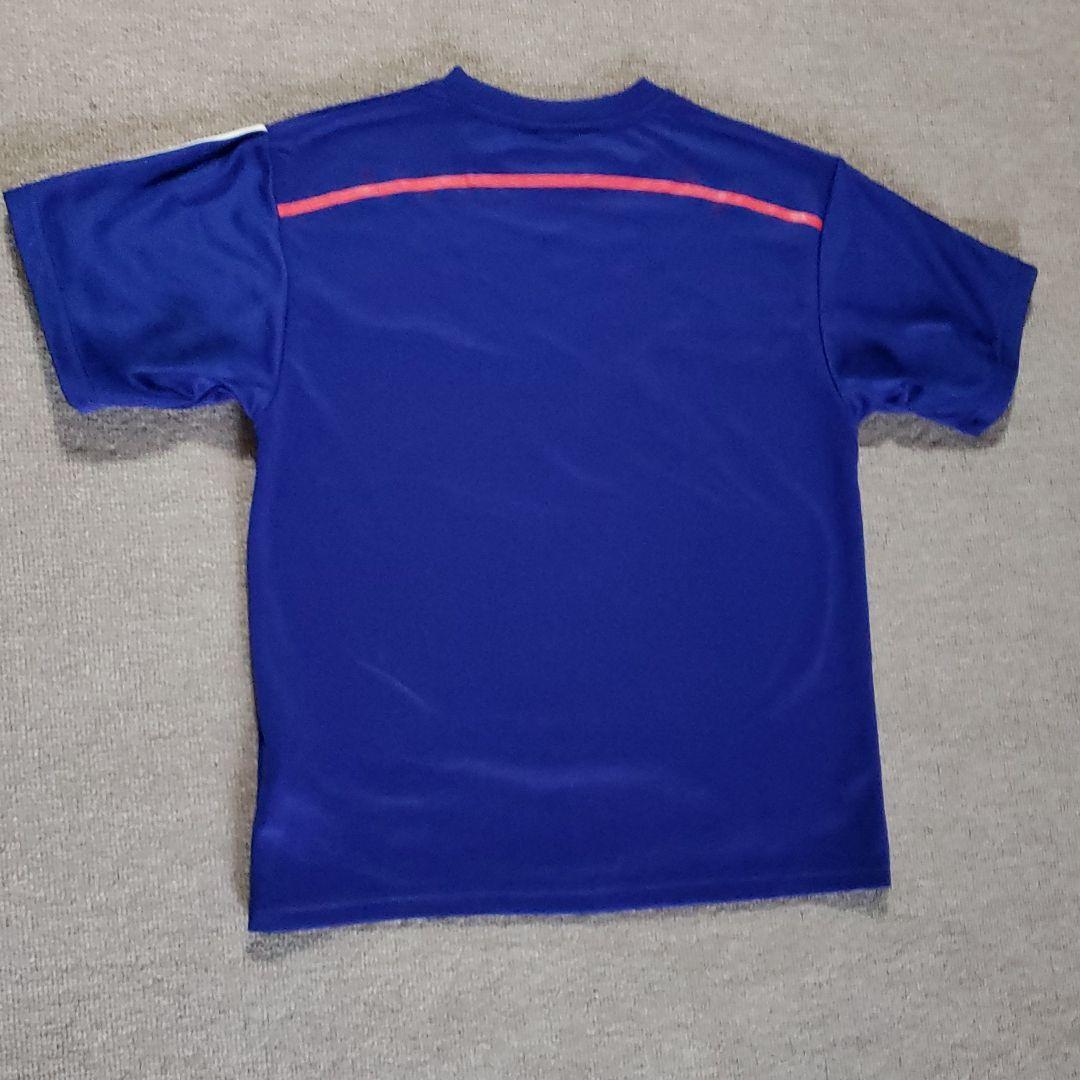 【新品・未開封】ポケモンセンター限定ピンズ　ピカチュウ　Tシャツ　 (サッカー)
