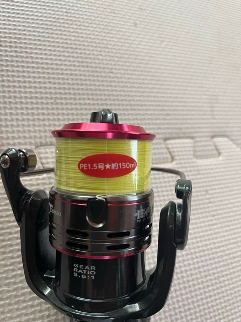 スピニングリール 4000番 程度 未使用 PEライン 1.5号 付き