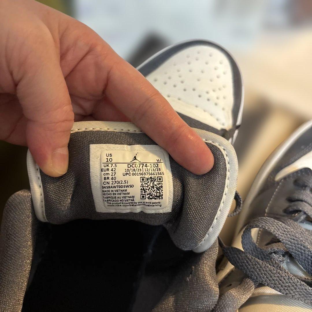 極美品！！早い者勝ち！！貴重NIKEエアジョーダン1LOW
