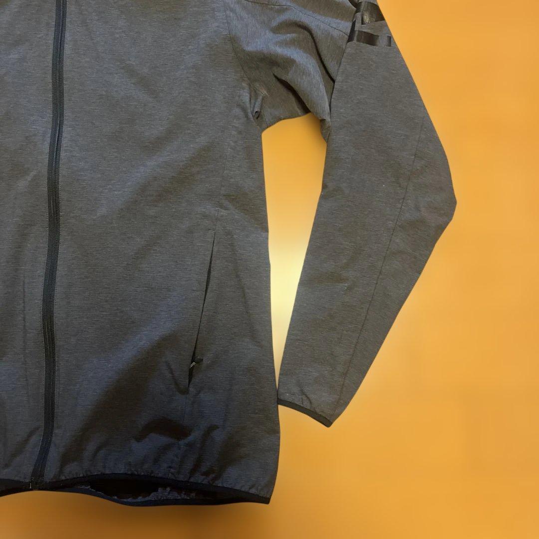 The North Face フード付きウィンドブレーカー　NP21786