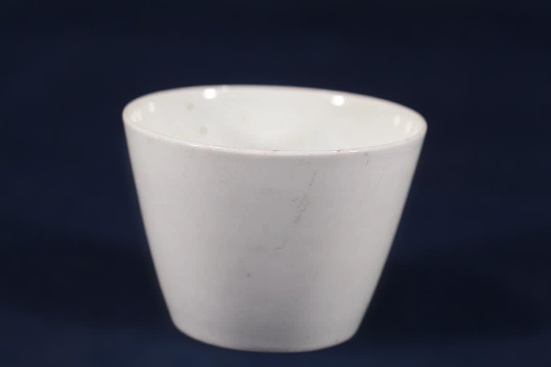 703　古伊万里大振白磁蕎麦猪口　江戸中期