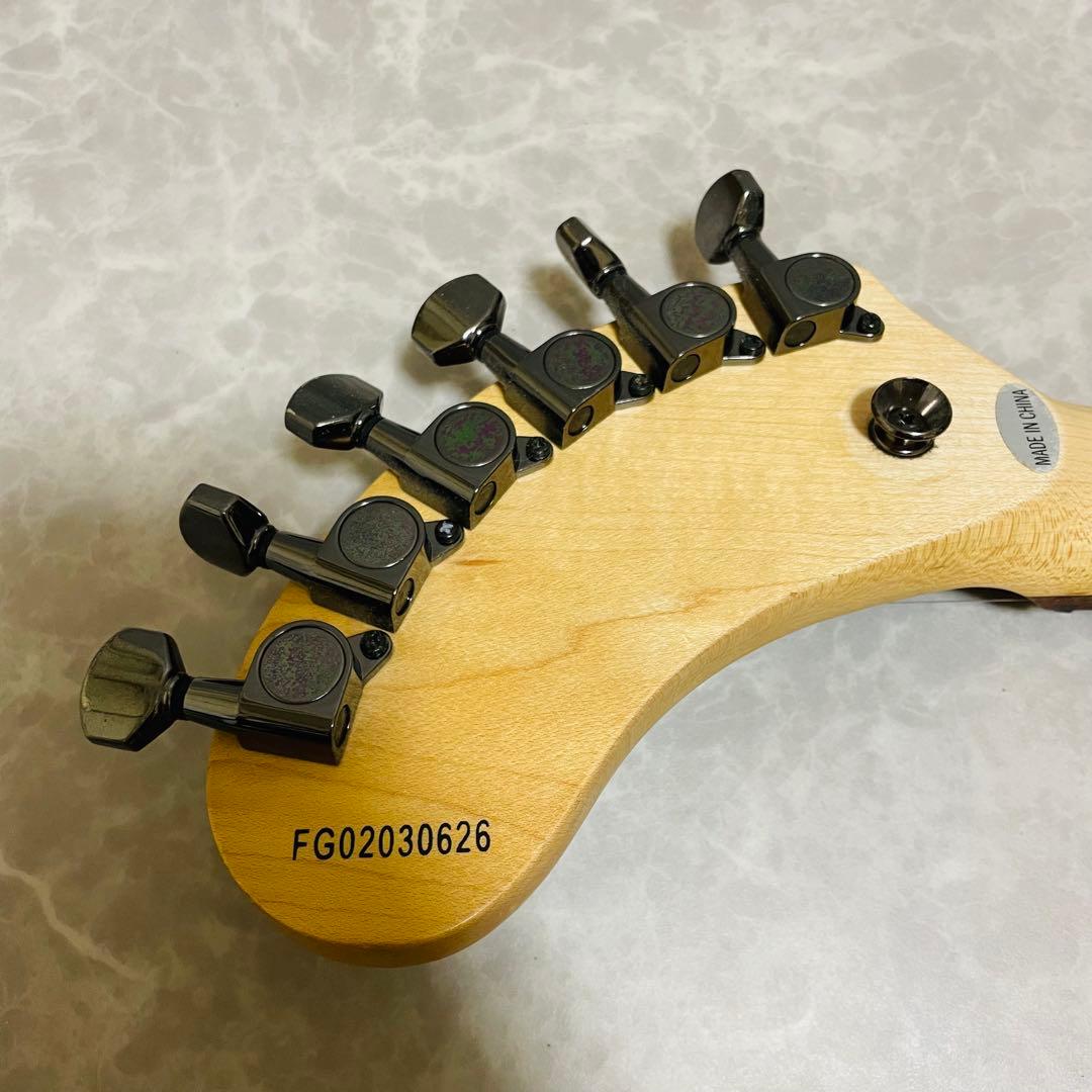 FERNANDES ZO-3 芸達者 ブラック　アンプスピーカー内蔵　ガンメタ