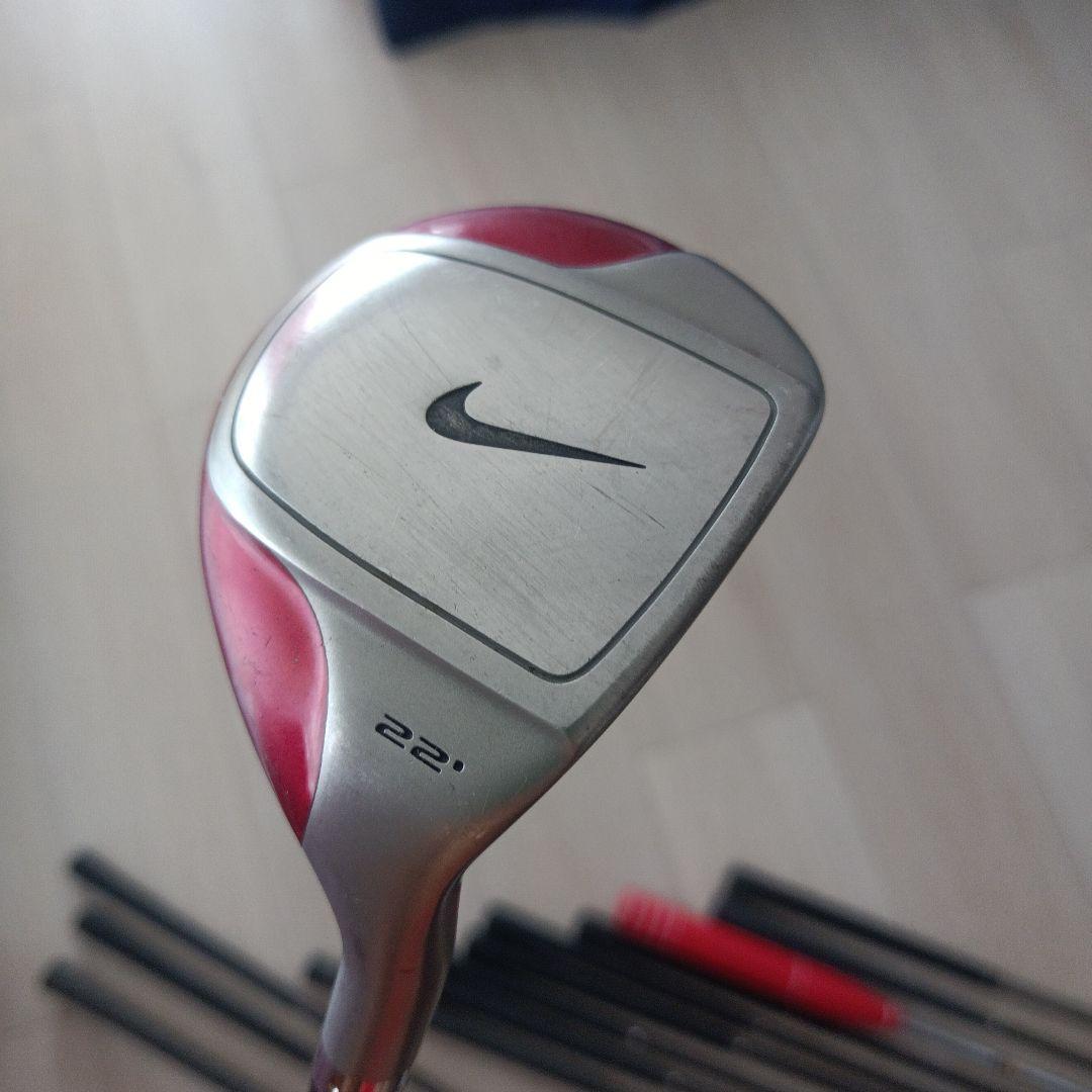 GOLF キャディバッグ 右用　黒と赤 クラブ付き13本セット