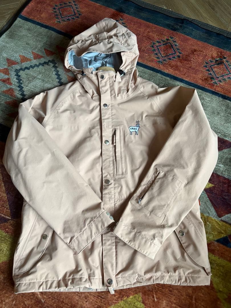 km4kカモシカPARADICE JACKETとBIBセットアップ　スノボウェア
