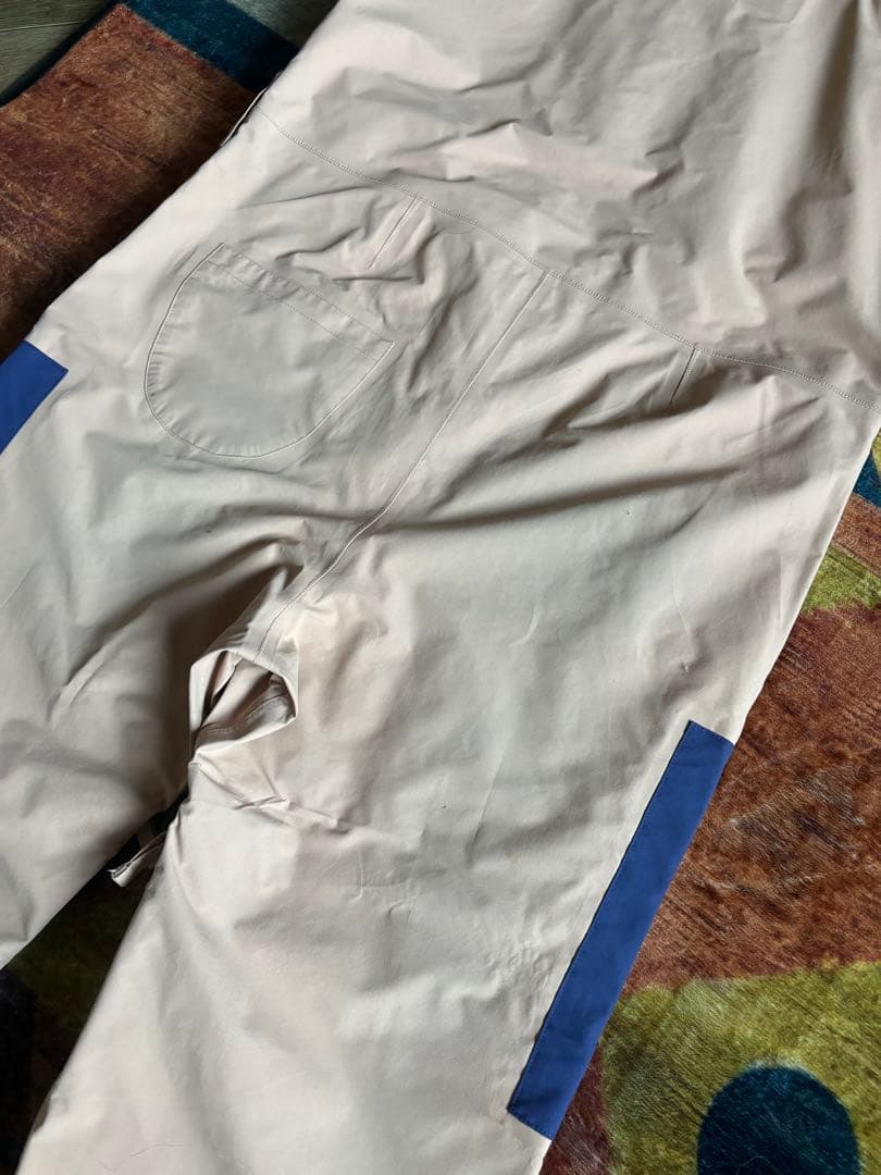 km4kカモシカPARADICE JACKETとBIBセットアップ　スノボウェア