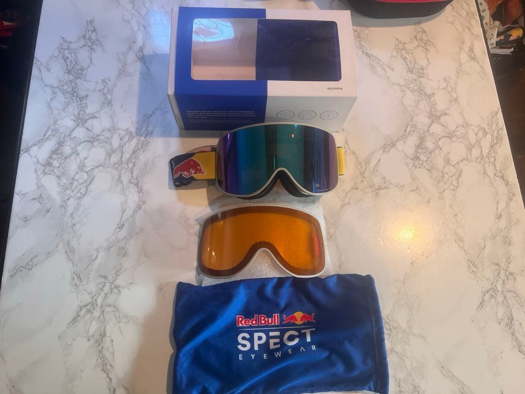 Red Bull Spect ゴーグル