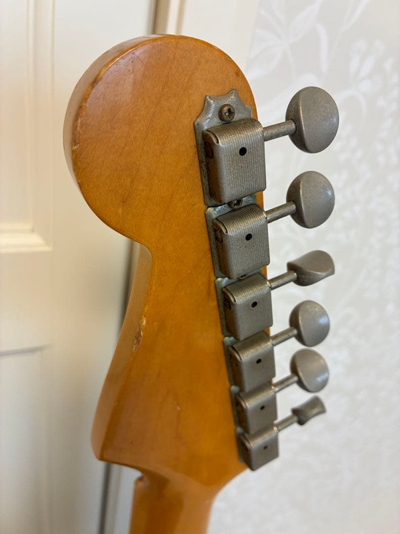 Fender Japan ST57-55 Eシリアル