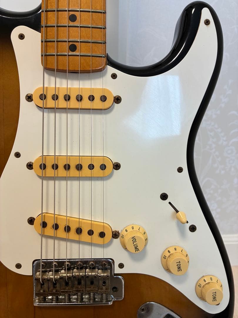 Fender Japan ST57-55 Eシリアル