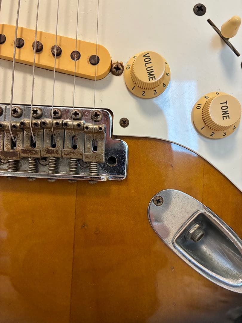 Fender Japan ST57-55 Eシリアル