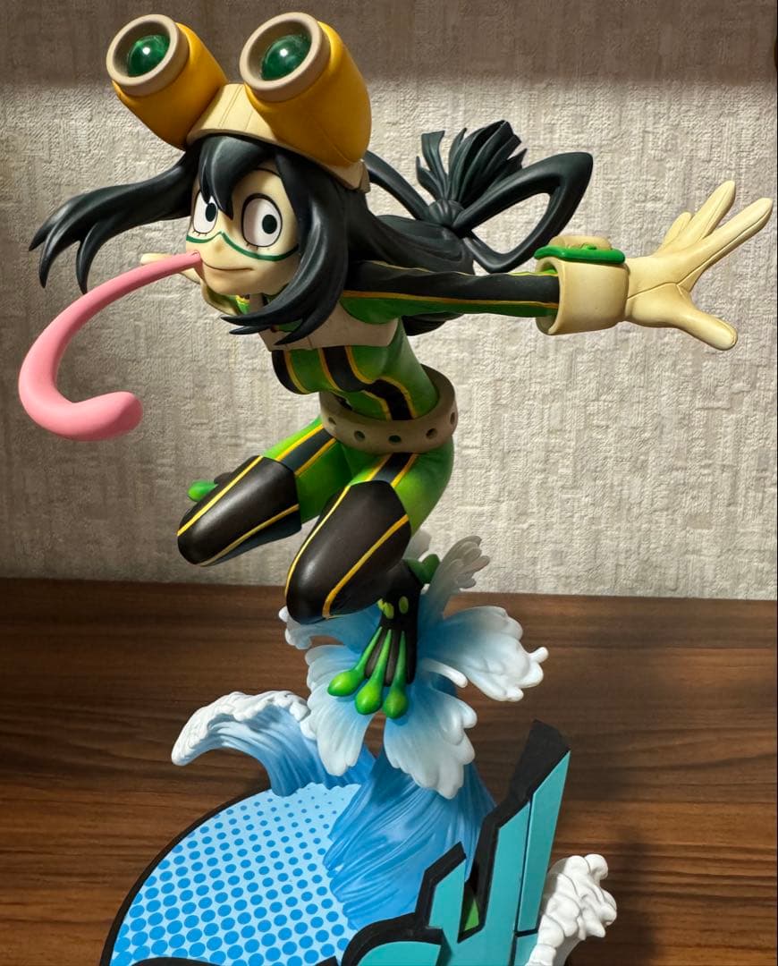 ベルファイン　蛙吹梅雨　フィギュア　ヒーロースーツ　ヒロアカ　僕のヒーロー
