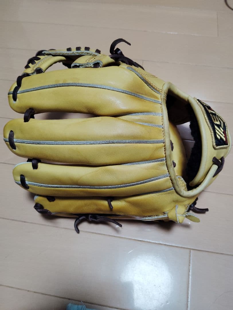 ZETT PROSTATUS 硬式グローブ イエロー